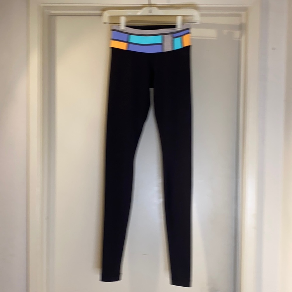 Lululemon WunderUnder Leggings Size:2 Black//Multi